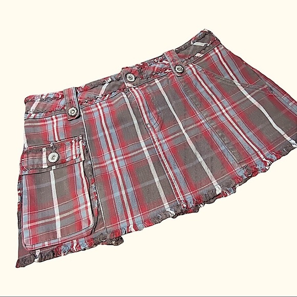 Dresses & Skirts - Y2K Pleated Mini skirt raw edge partial pleaded on front Size Med